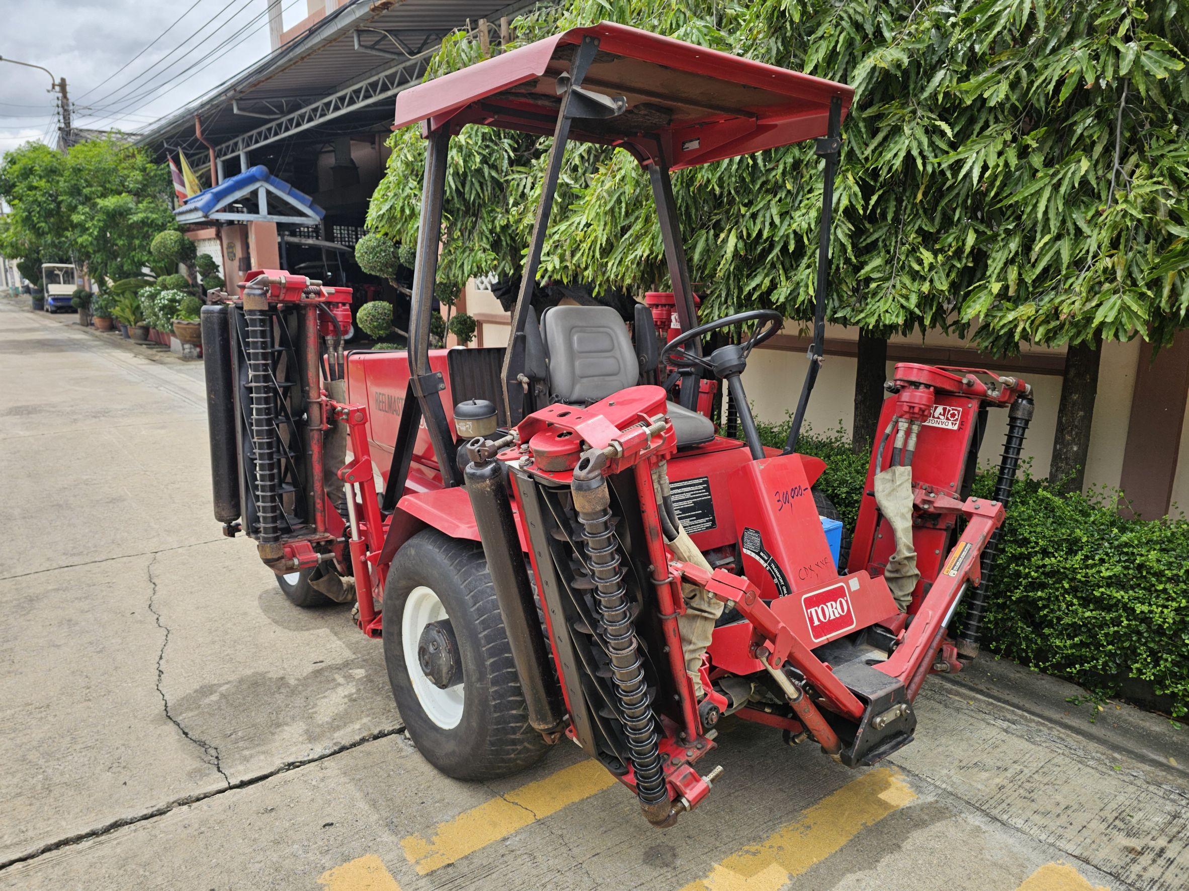 รถตัดหญ้านั่งขับ TORO REEL MASTER 450-D